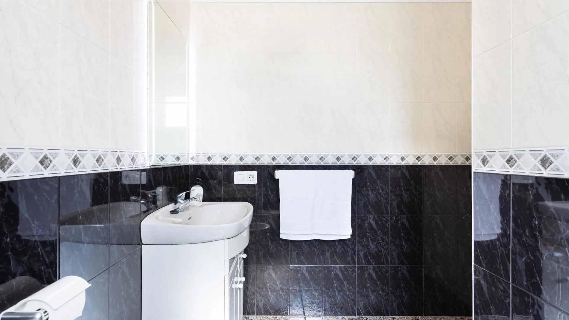 Tenohomes Cozy Family Home With Solarium & Terrace Buenavista del Norte Apartman